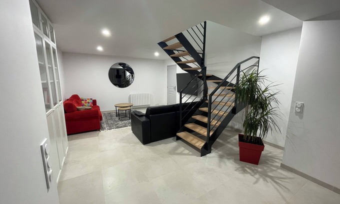 Fleurieux-sur-l'Arbresle Apartamento | Large Duplex Apartment 85m2