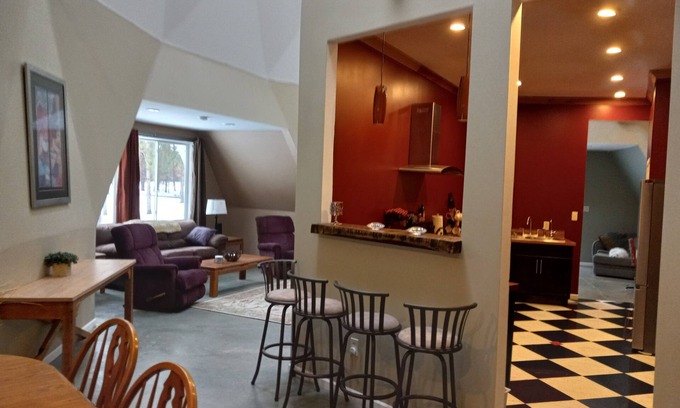 Necedah Casa | Large geodesic dome with loft; near lakes and minutes from Wisconsin Dells!