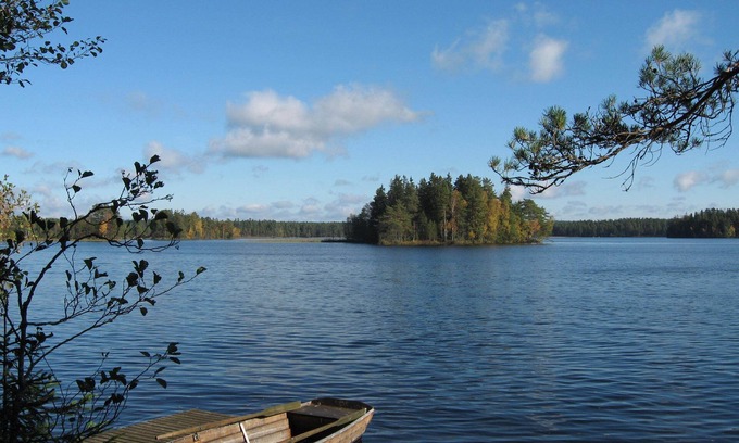 Vaggeryd Casa | Gran casa de vacaciones con hermosa naturaleza cerca del lago con un bote y su propio embarcadero