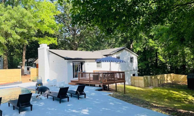 Concord Casa | Large home with Separate Apartment & Private Pool