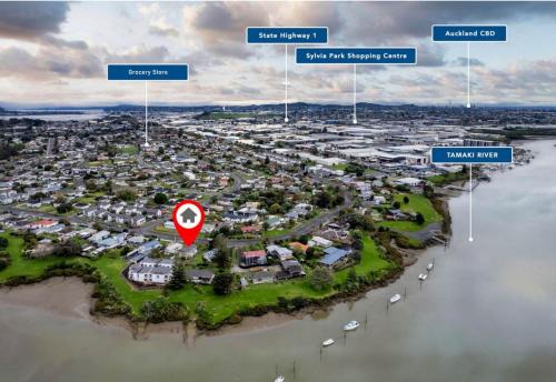 Otahuhu Casa | Large House. Convenient Location.