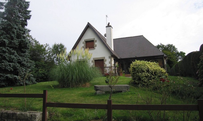 Pleudihen-sur-Rance Casa | LARGE HOUSE FOR HOLIDAYS AND WEEKS 2020 NEAR ST MALO