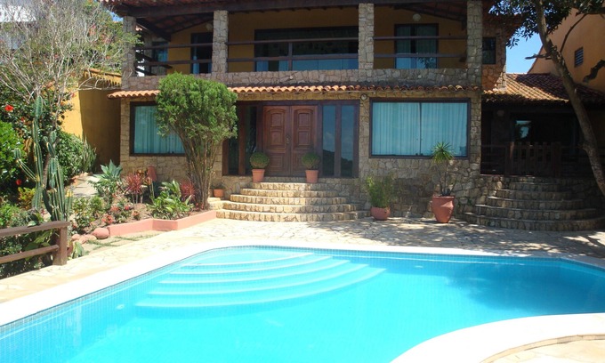 Buzios Casa | Gran casa en Geribá con 6 suites, piscina, barbacoa, garaje, vista al mar.