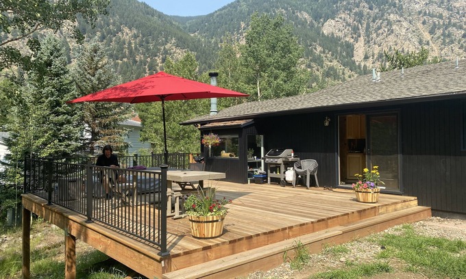 Georgetown Casa | Large house in the mountains, (pre-approved!) dogs welcome