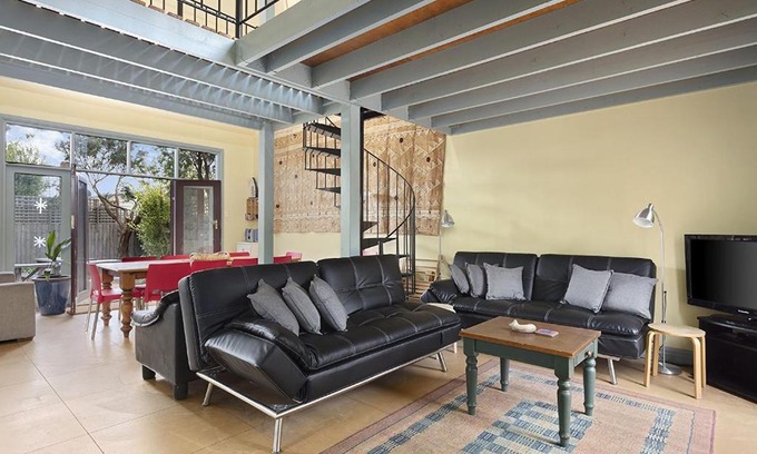 Queenscliff Casa | Large House on Wharf Street