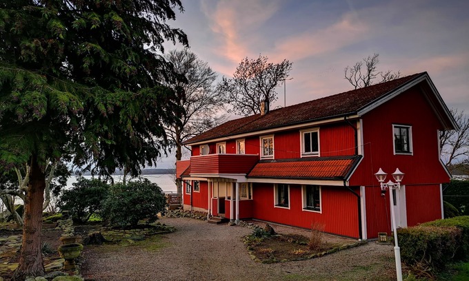 Ivetofta Casa | Casa grande, justo en frente del lago y en medio del bosque. Naturaleza pura! Único!