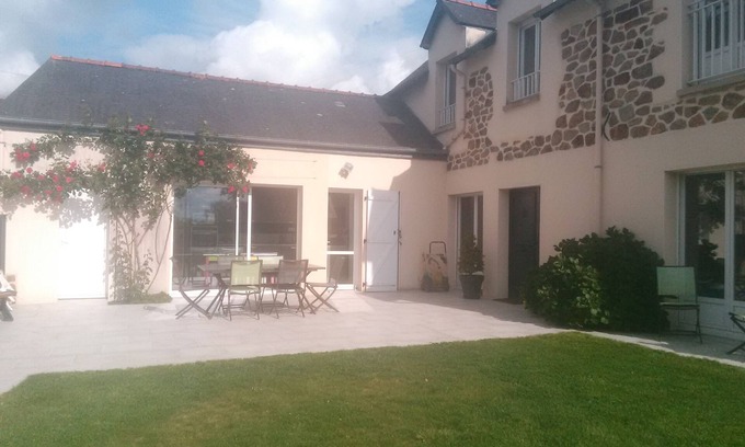 Irodouer Casa | Gran casa con jardín en el corazón del triángulo de Rennes, Dinan, Saint Malo