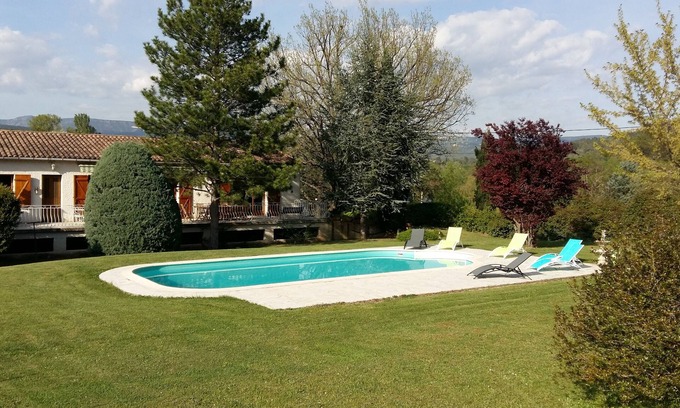 Salernes Casa | GRAN CASA CON PISCINA EN EL VARIO PAÍS ENTRE MAR Y VERDON
