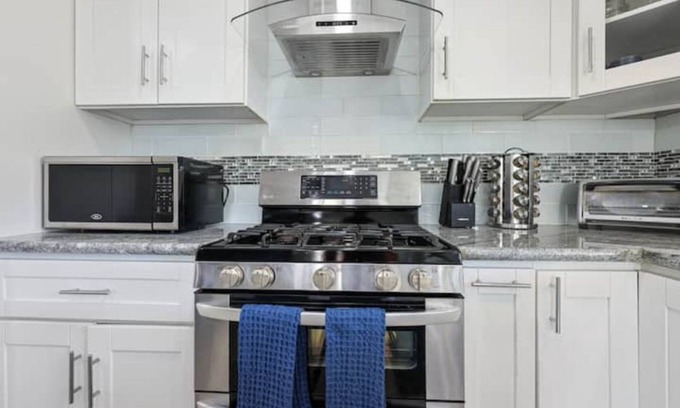 Sorrento Valley Casa | Large Inviting Home Near La Jolla and Del Mar