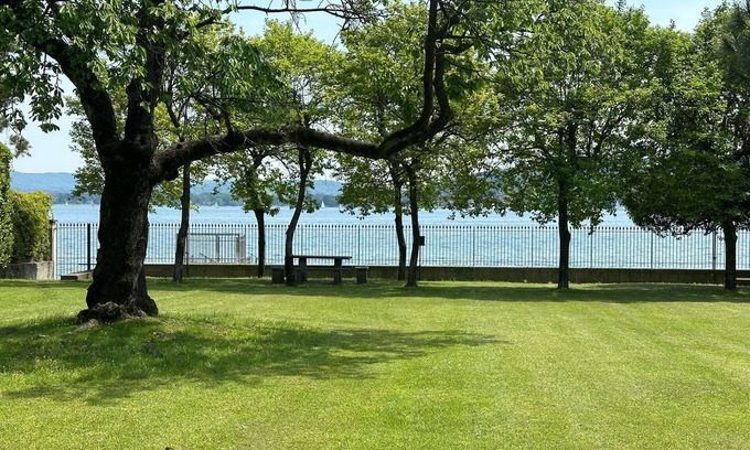 Lesa Villa | Large lakeside villa