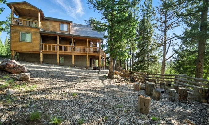 Duck Creek Village Cabina | Large Lodge Sleeps 14, Fire Pit, Views