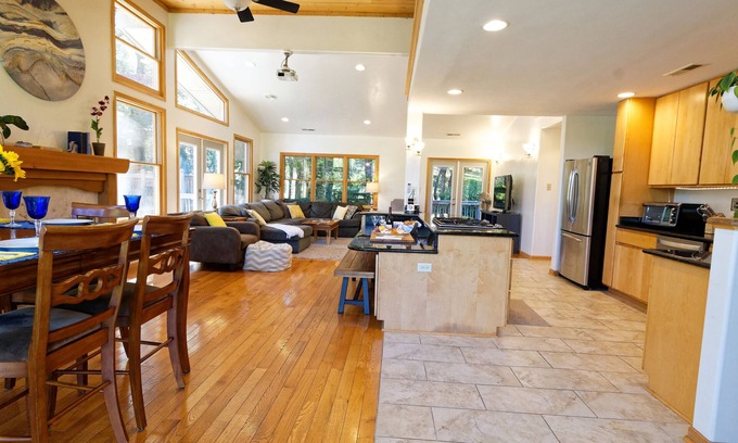 Fairview Casa | Gran casa de lujo con parque privado de 4 acres a 15 minutos del centro de Asheville