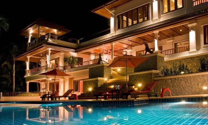 Choeng Thale Villa | Gran villa de lujo de 6 camas con piscina para 13 personas con servicio de limpieza diario nr Layan Beach