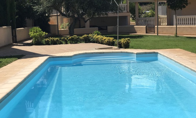 Peniscola Villa | Gran villa de lujo a 800 metros de la playa, aire acondicionado, garaje y Wifi