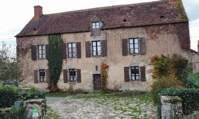 Montchevrier Casa | Gran casa solariega con piscina climatizada en Berry
