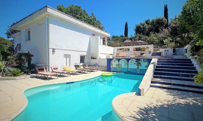 Carnoux-en-Provence Villa | ** NUEVO PARA 2019 ** Magnífica villa tranquila, cerca de Cassis