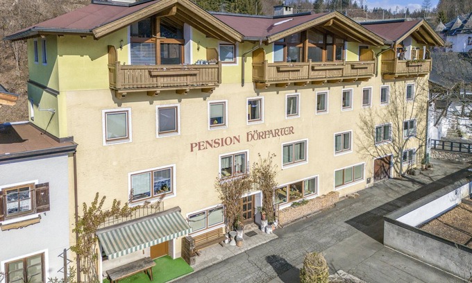 Fieberbrunn Apartamento | Large modern holiday apartment near the ski bus