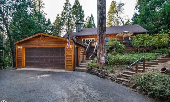 Twain Harte Casa | Large Mountain, Pet Friendly Home w/Game Room & Twain Harte Lake Access