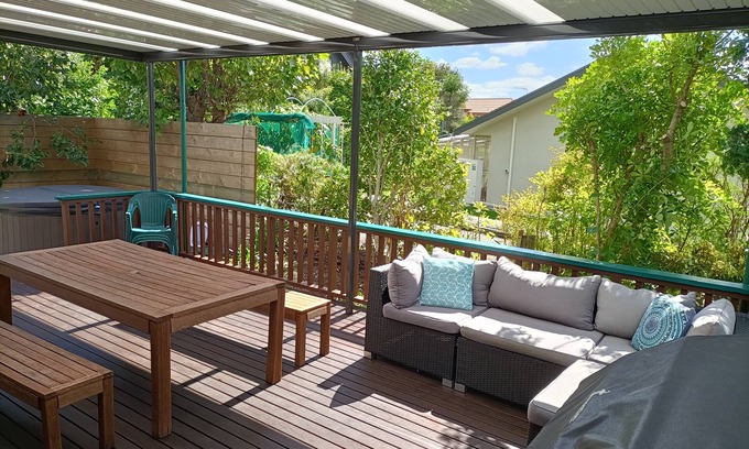 Havelock North Casa | Casa familiar grande de varios pisos cerca del pueblo.