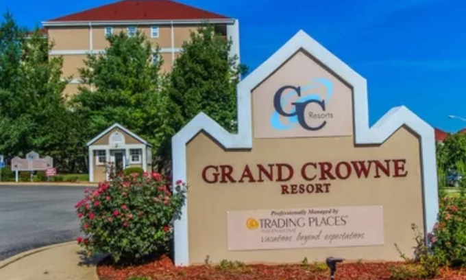 Branson Complejo | Large One B/R Suite adjacent Thousand Hills Golf near Theater Strip (center)