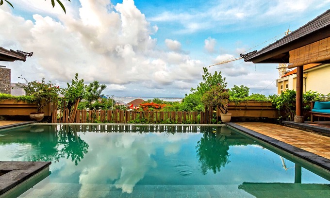 Mumbul Villa | Gran villa con piscina, céntrica, cerca de las playas de Nusa Dua y Jimbaran.