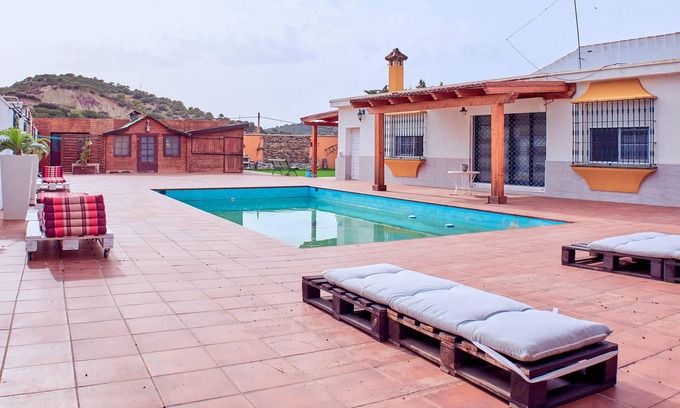 Medina-Sidonia Casa | Alojamiento de 11 habitaciones en Chiclana de la Fronter