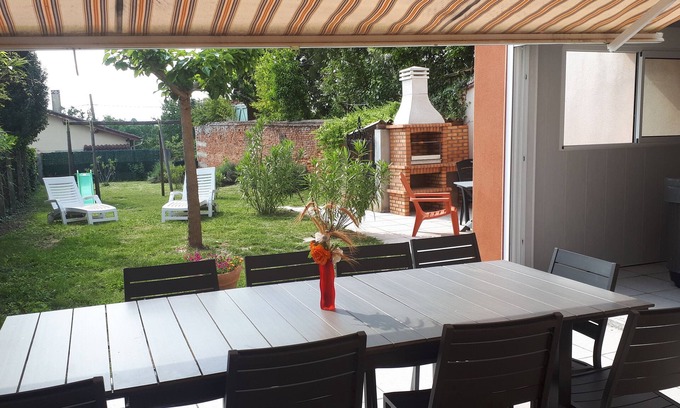 Lafrancaise Casa | espaciosa cabaña 10 personas tranquila, jardín, spa, sauna, Tarn et garonne y wif