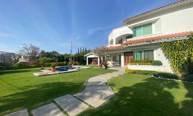 Cocoyoc Casa | Casa grande de descanso con alberca