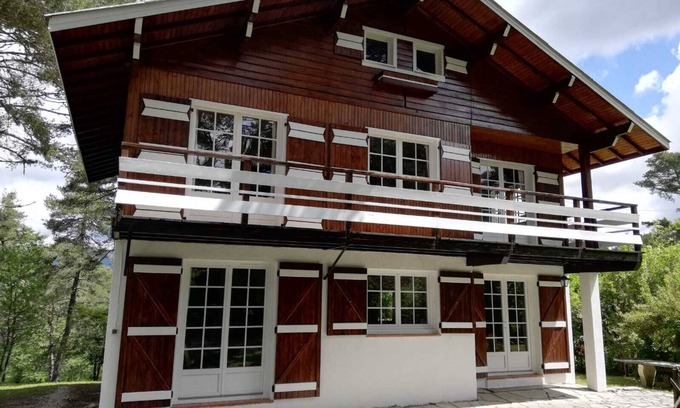 La Bastide Chalet De Esquí | Chalet grande y bien equipado en impresionante y tranquila Alta Provenza