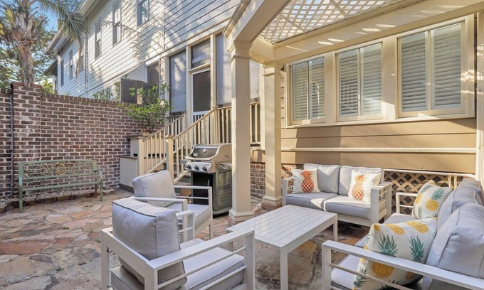 Eastside Casa | Large Stay Near Historic Crawford Square, Walk to Restaurants, Shopping & More! Heated Pool Access