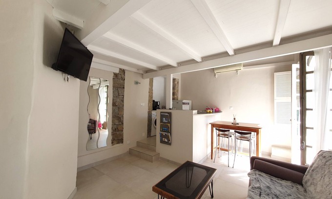 Monticello Apartamento | GRAN ESTUDIO EN CASA DE PUEBLO CERCA DEL MAR
