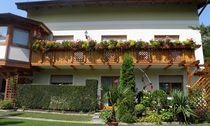 Gloggnitz Apartamento | Apartamento grande