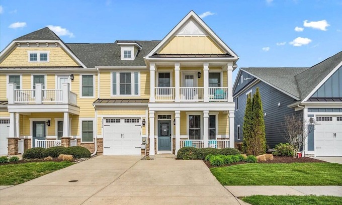 Sun Ridge Casa | Large Townhome in Amenity Filled Bayside Community