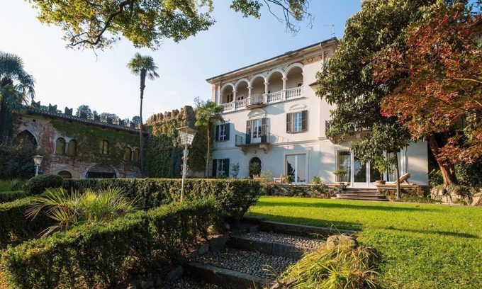 Baveno Villa | villa en el Lago Maggiore, alquiler de vacaciones lago maggiore, a pie de pueblo villa Italia, villa privada con piscina Lagos Italianos