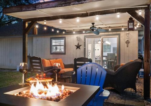 Leander Casa | Larnie's Casa