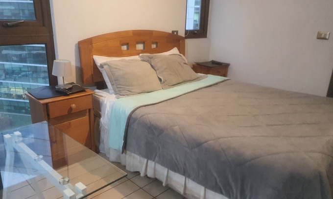 Apoquindo Apartamento | Las Condes, Lado Metro Manquehue Acogedor departamento excelente ubicacion.