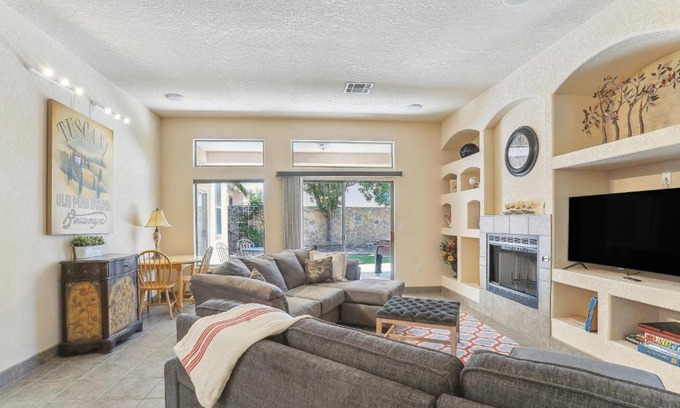 Las Cruces Casa | Las Cruces Vacation Rental Near Trails and Golf!