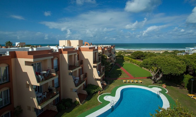 Chiclana de la Frontera Hotel | Aparthotel Las Dunas