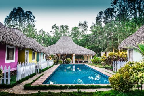 Aserradores Cabina | Las Dunas Surf Resort