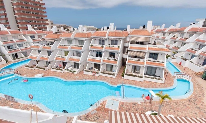 El Madronal Apartamento | Las Floritas 21 - One Bed ground floor with pool
