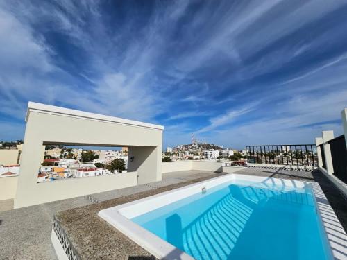 Downtown Mazatlan Apartamento | Las Hadas: City Condo with Pool
