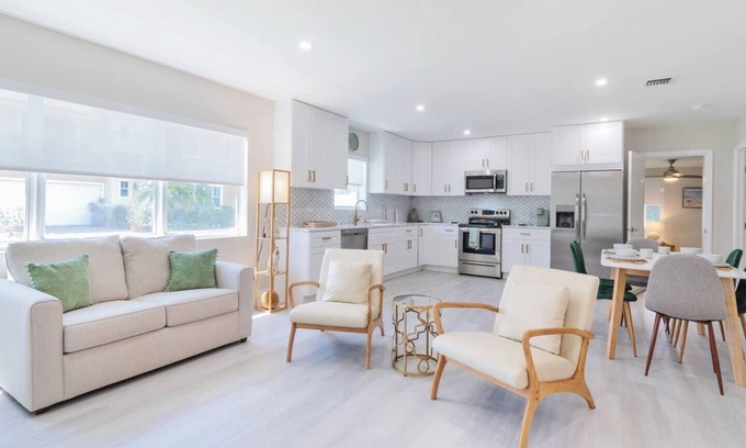 Lake Ridge Apartamento | Las Olas Fort Lauderdale Casita | 30+ Night Stays Only