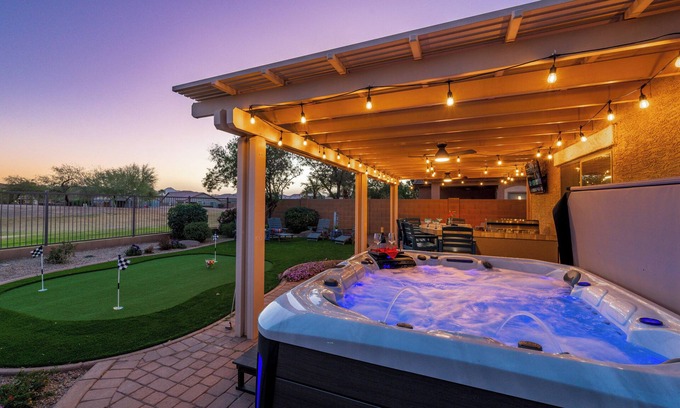 Villages At Queen Creek Casa | Las Polinas Golf Course! Putting Green, Hot Tub, Outdoor Kitchen & TV!