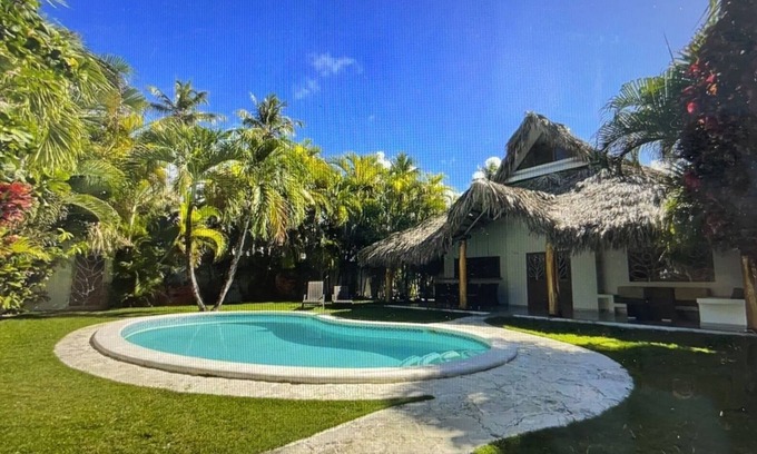 Puerto Bahia Villa | Villa Privada en Playa Ballenas