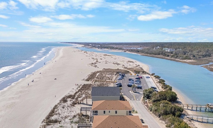 Georgetown County Casa | Last Resort - Oceanfront w/ 6-bedrooms