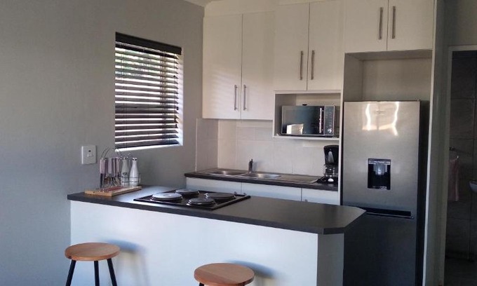 Port Elizabeth Apartamento | Lathitha Self-Catering