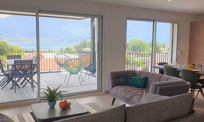 Sevrier Apartamento | Apartamento-Exclusivo-Baño con bañera-Vista al Lago-4 Etoiles