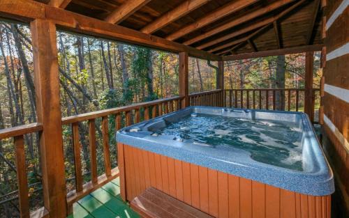 Sevierville Villa | Laughing Bear