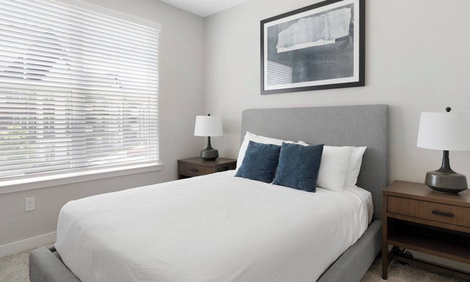 Huntsville Apartamento | Laurel 2BD 4 - Dos Habitaciones Piso, Capacidad 4