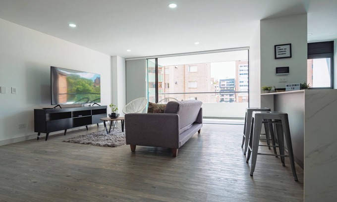 Laureles - Estadio Apartamento | Oasis en Laureles! Apartamento Tranquilo con Aire Acondicionado Cerca de Parques